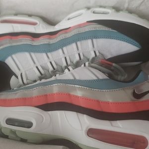 Brand New Nike Air Max